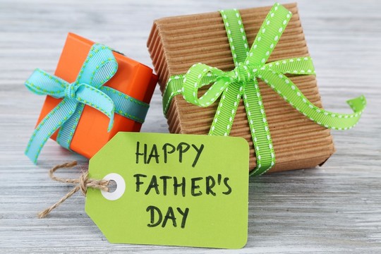 10 Ultimate Father’s Day Gifts To Surprise Your Dad